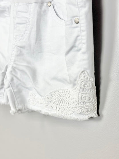 S - Bella Vida White Applique Shorts