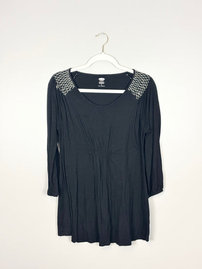 M - Old Navy Black Maternity Long Sleeve