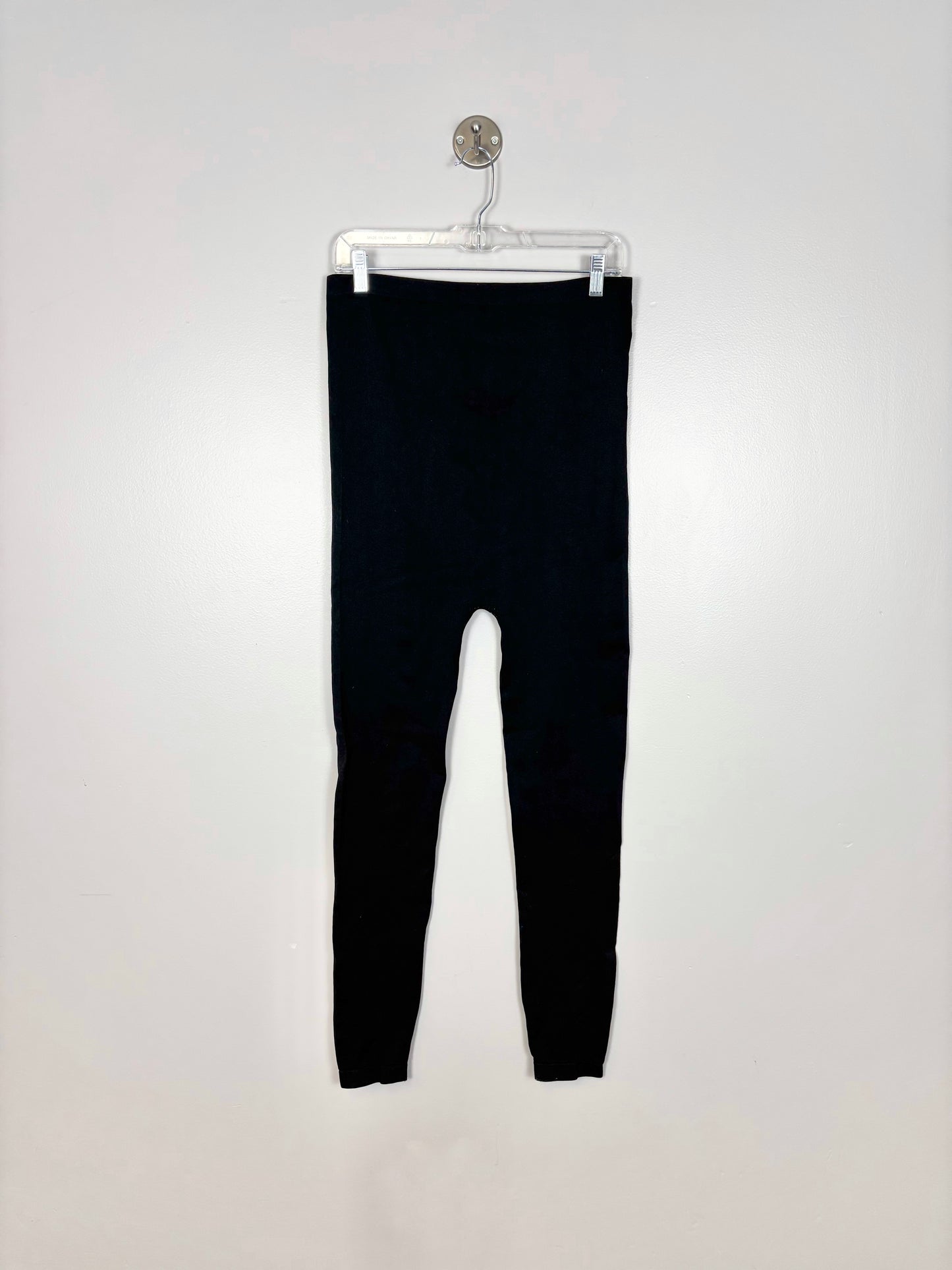 L/XL - Thyme Black Leggings