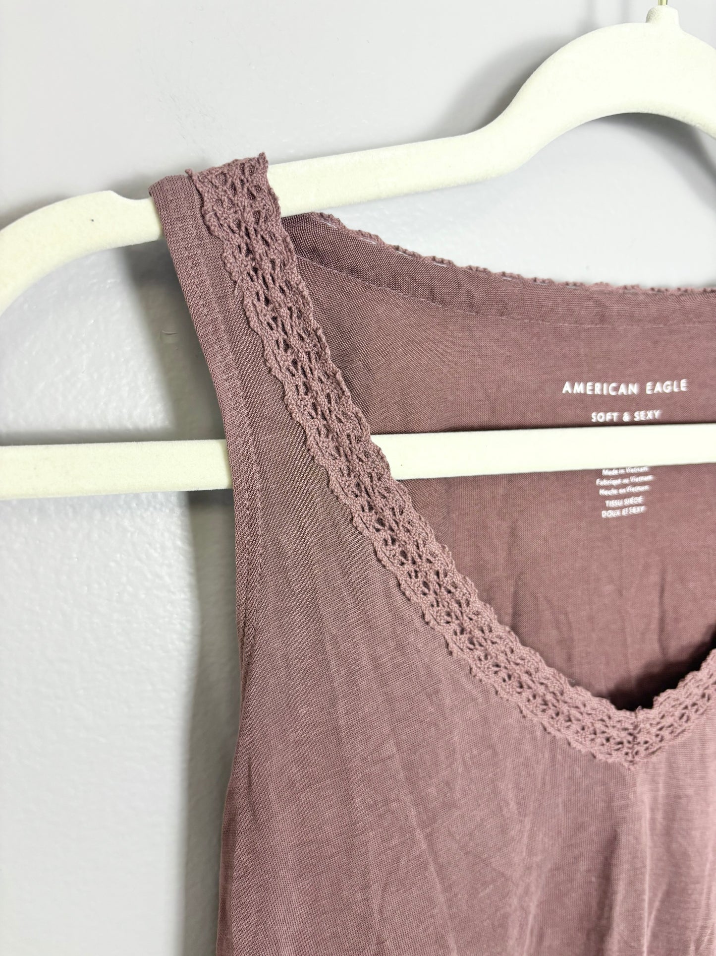 XS - American Eagle Soft Plum Tank