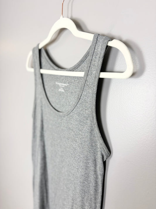 M - Liz Lange Maternity Basic Grey Tank
