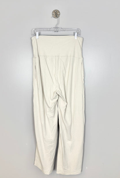 M - Old Navy Cream Sweats