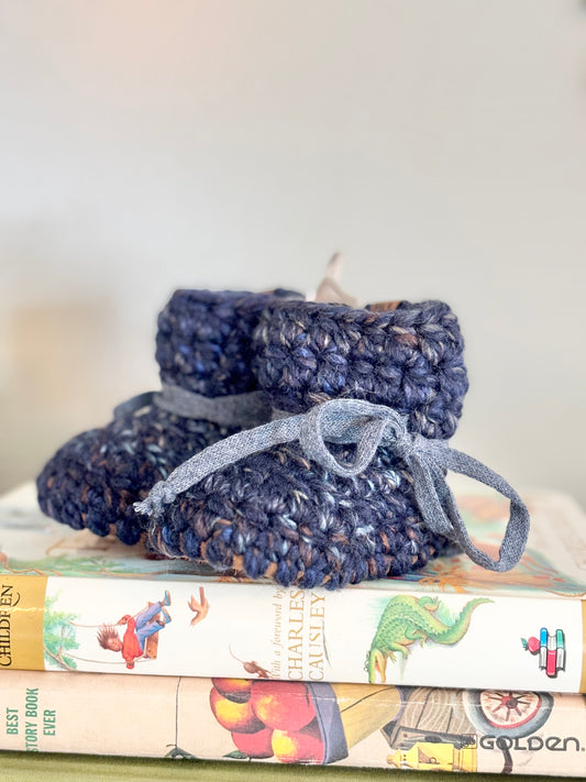 3-6 Mo. Emma & Fox Baby Booties - Blueberry