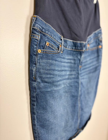 M/8 - Gap Denim Maternity Skirt With Belly Panel