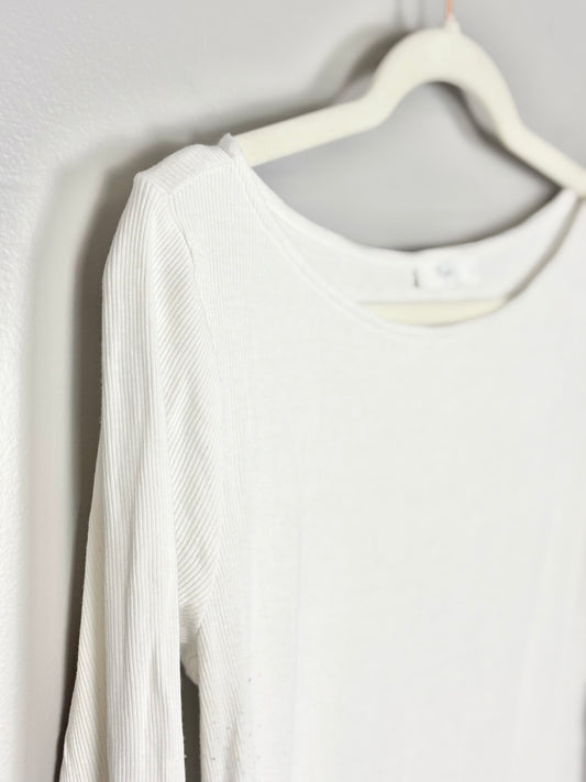 M - Thyme White Ribbed Shirt (Extra Long)