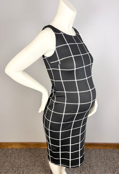 XS - Stork & Babe Windowpane Shift Dress
