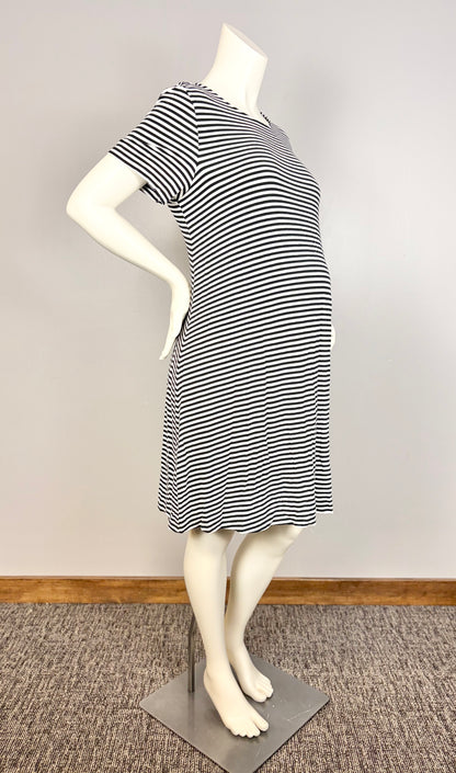 XL - Old Navy Black & White Striped Dress