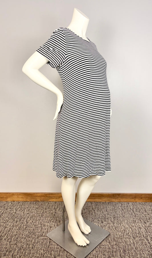 XL - Old Navy Black & White Striped Dress