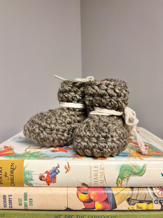 0-6 Mo. Emma & Fox Baby Booties - Timber