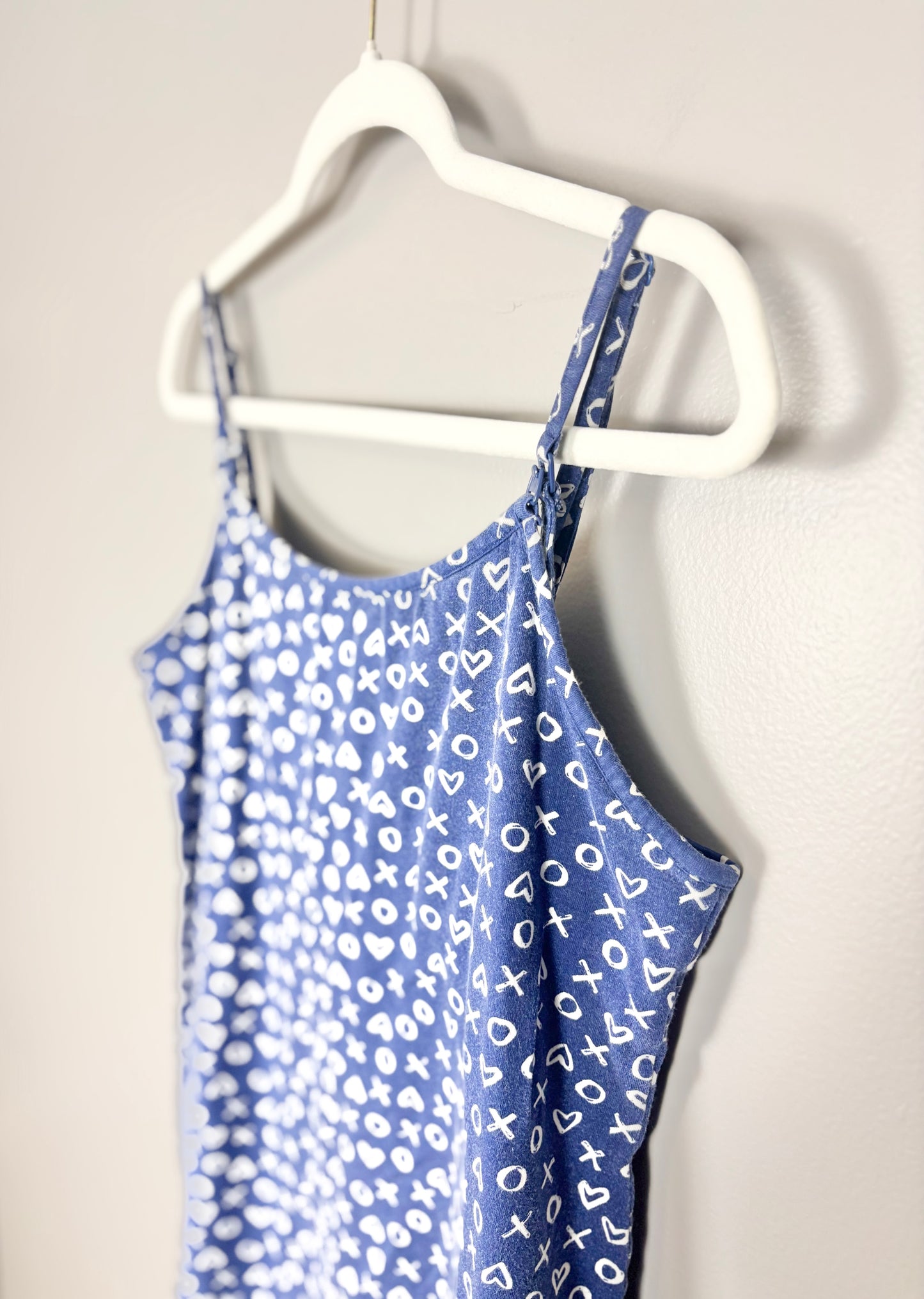 L - Thyme X&O Navy Nursing Tank