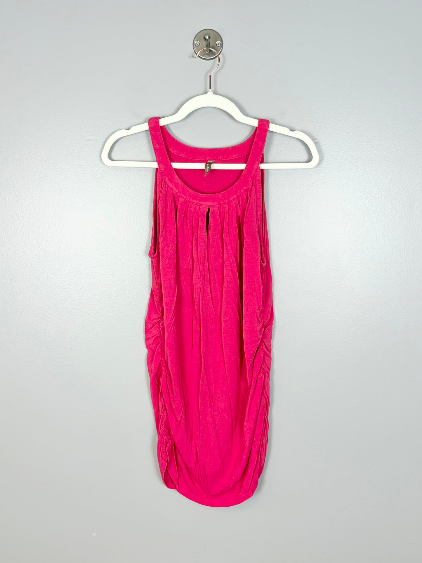 L - Thyme Pink Keyhole Tank