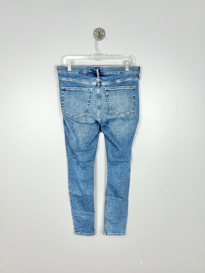 M/Size 10 - Topshop Jamie Lightwash Distressed Denim