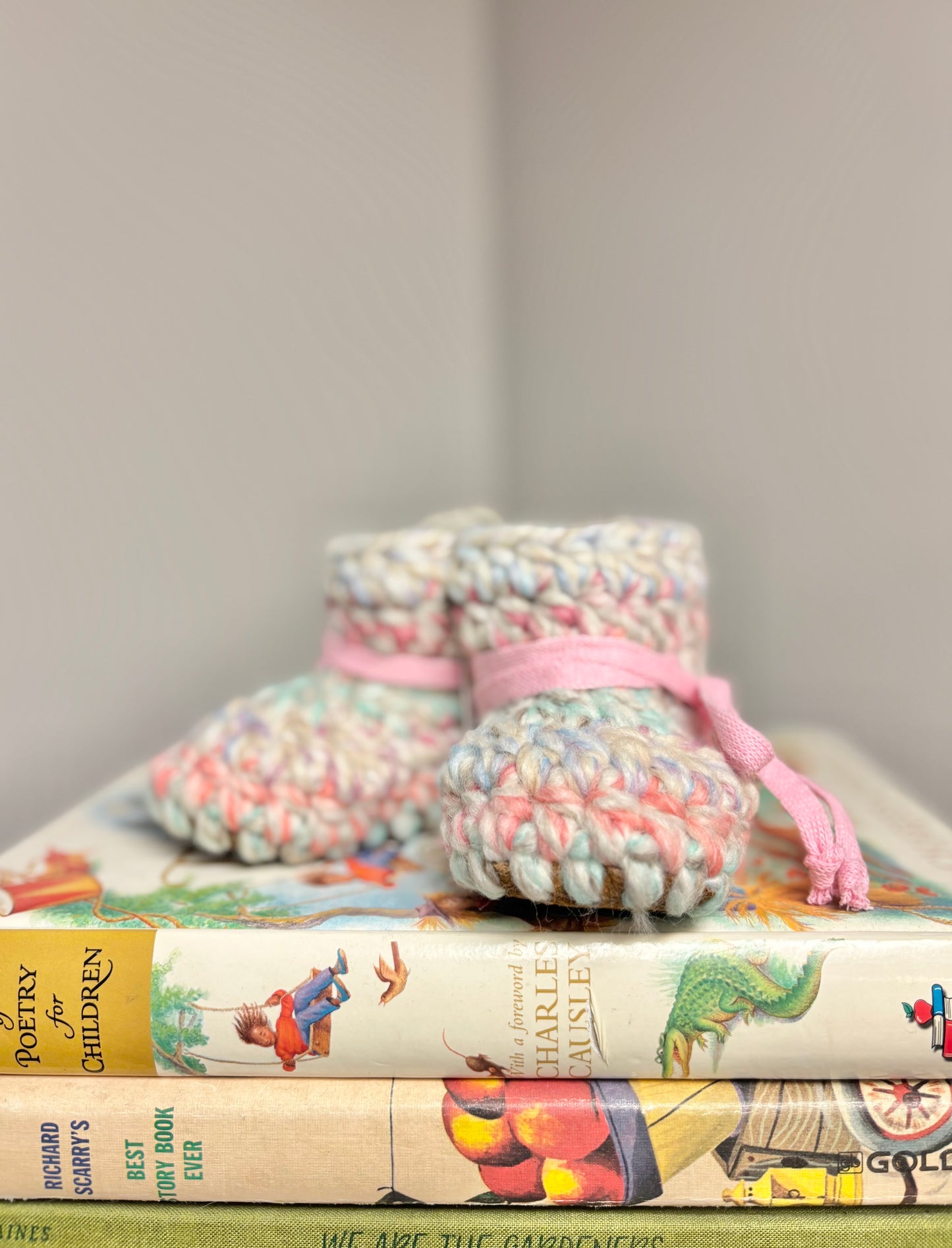 0-3 Mo. Emma & Fox Baby Booties - Cotton Candy