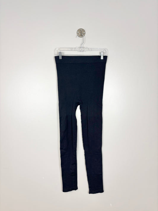 M/L - Basic Black Leggings