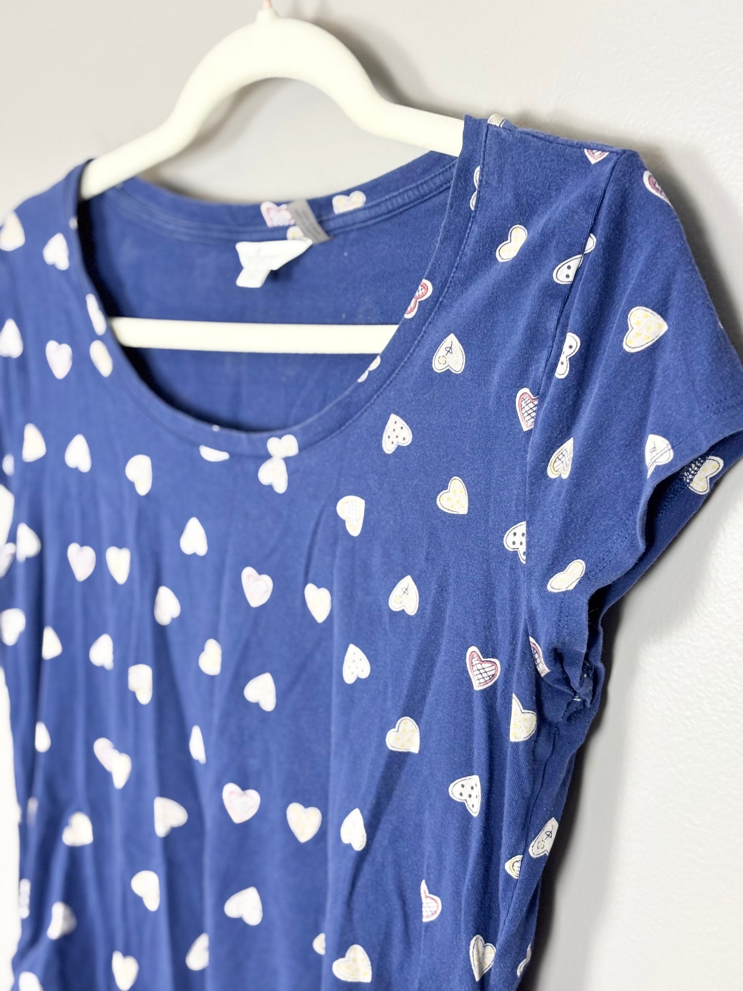M - Thyme Blue Hearts Fitted Shirt