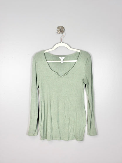 M - Thyme Sage Green Ribbed Shirt