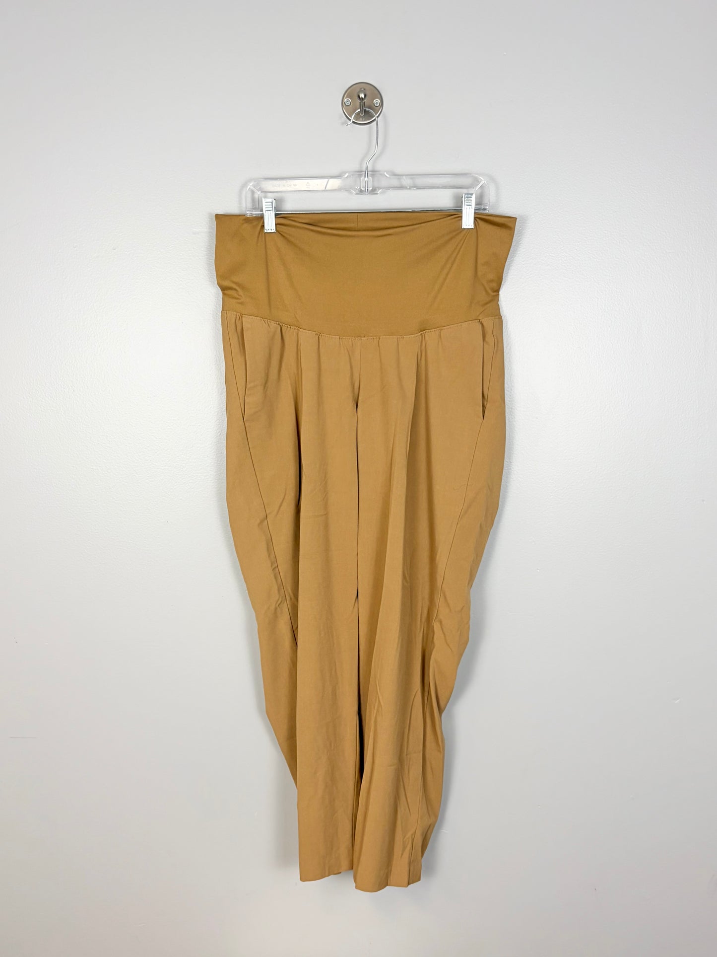 M - Old Navy Caramel Weekend Pants