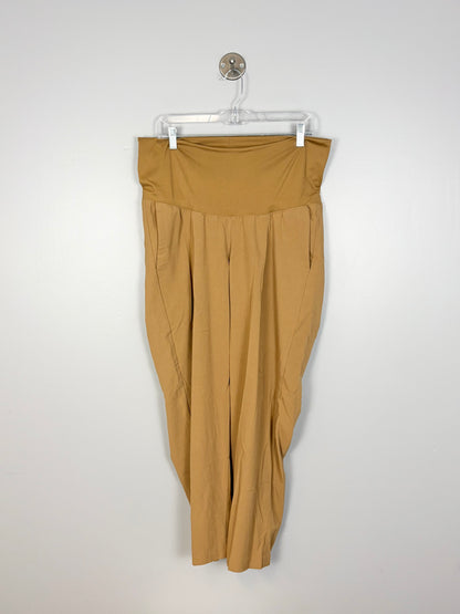 M - Old Navy Caramel Weekend Pants