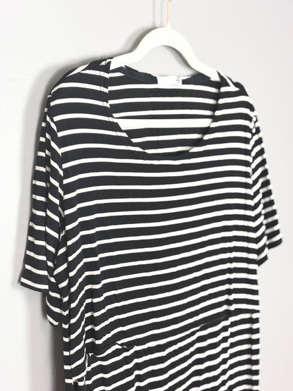 XXL - Bearsland Black & White Stripe Nursing Top