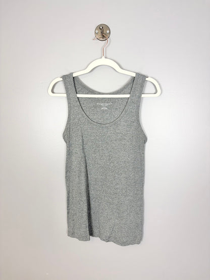 M - Liz Lange Maternity Basic Grey Tank