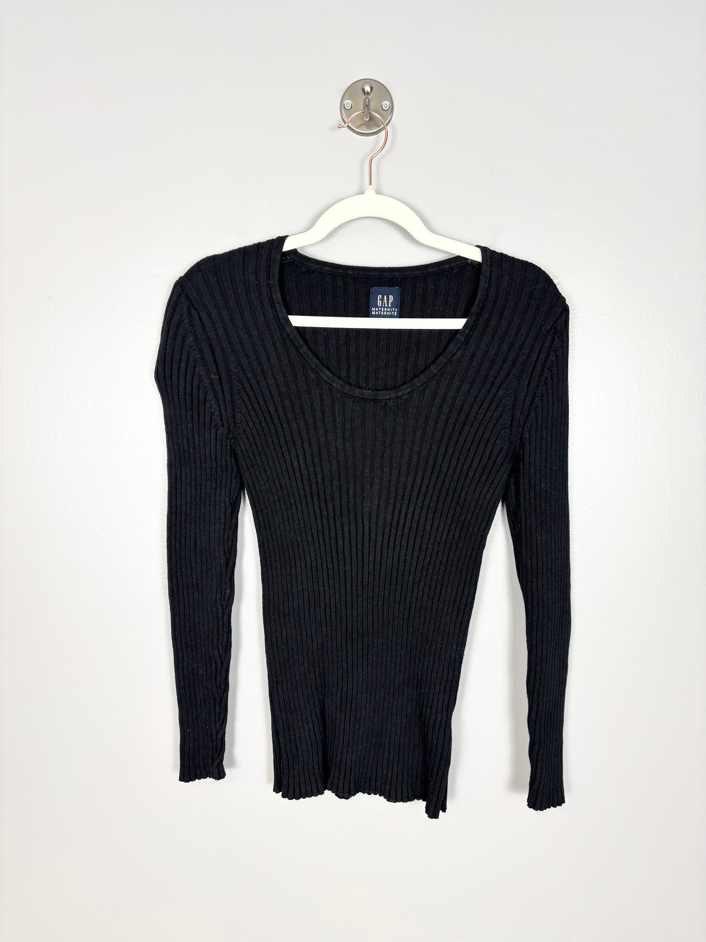 S - Gap Ribbed Black V-Neck Sweater