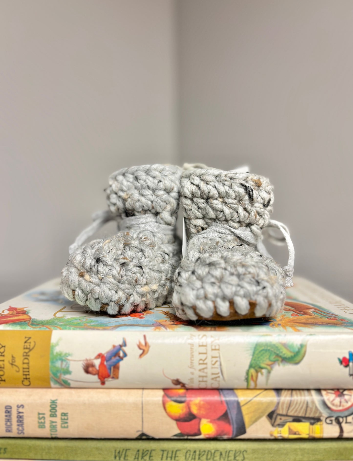 0-6 Mo. Emma & Fox Baby Booties - Birch Bark