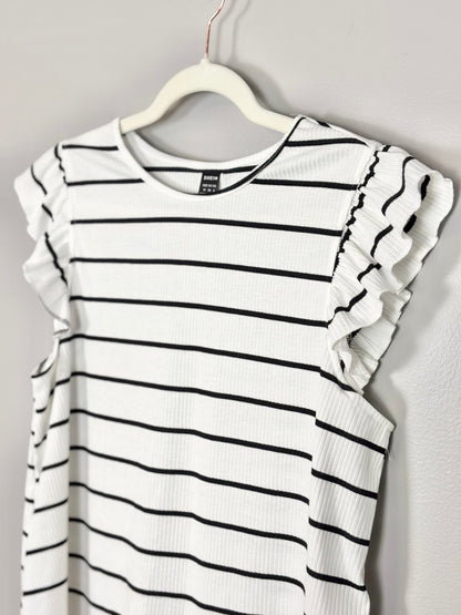 M - SHEIN Black & White Stripe Flutter Sleeve Top
