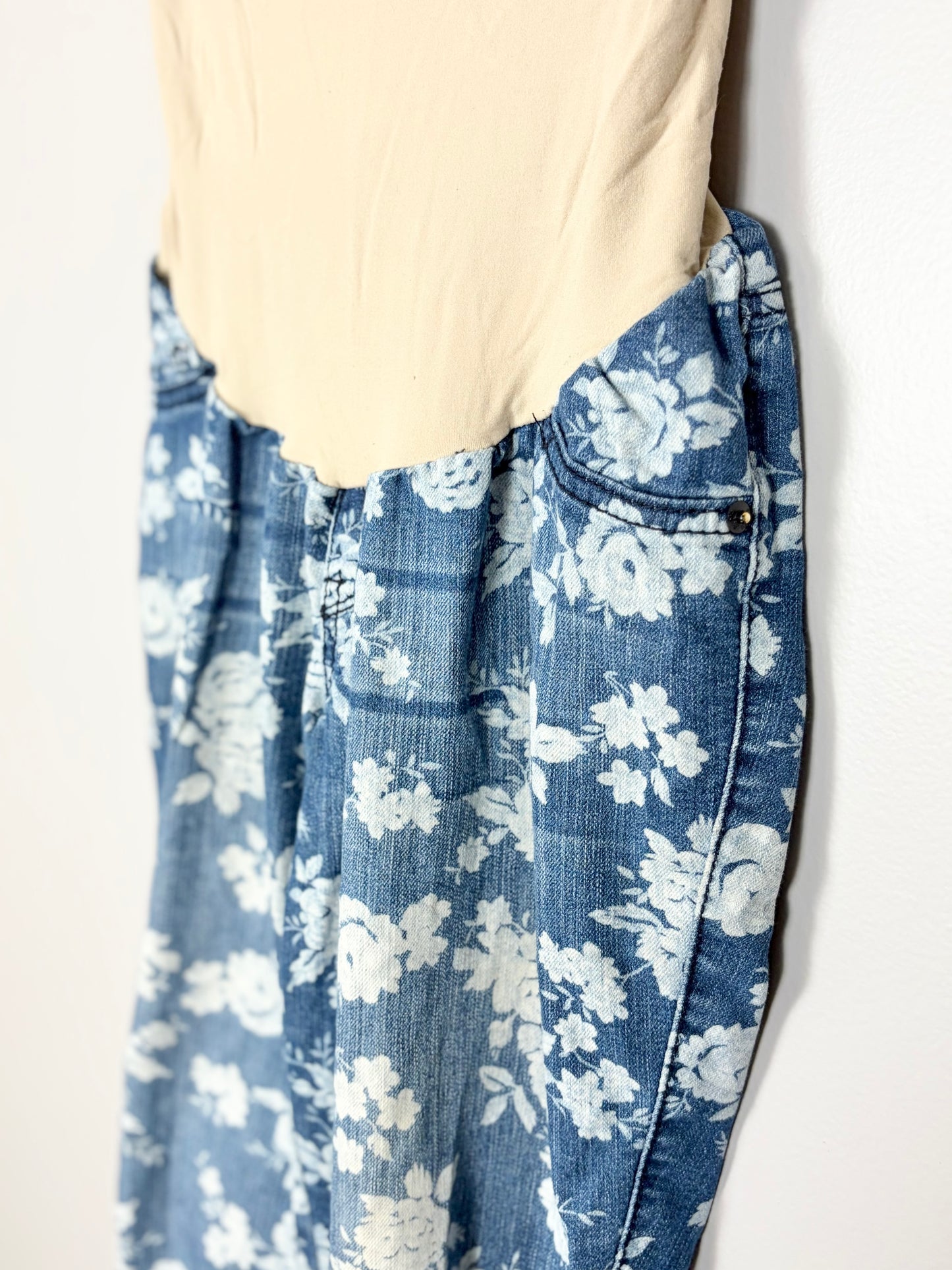 M - Fade to Blue Floral Denim