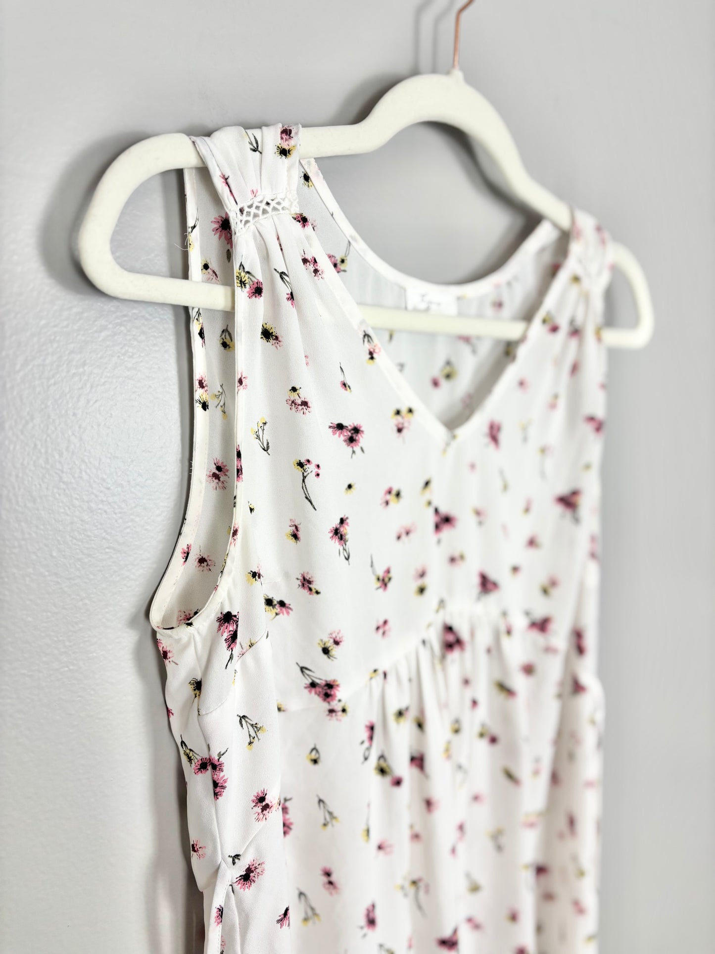XS - Thyme Floral Blouse