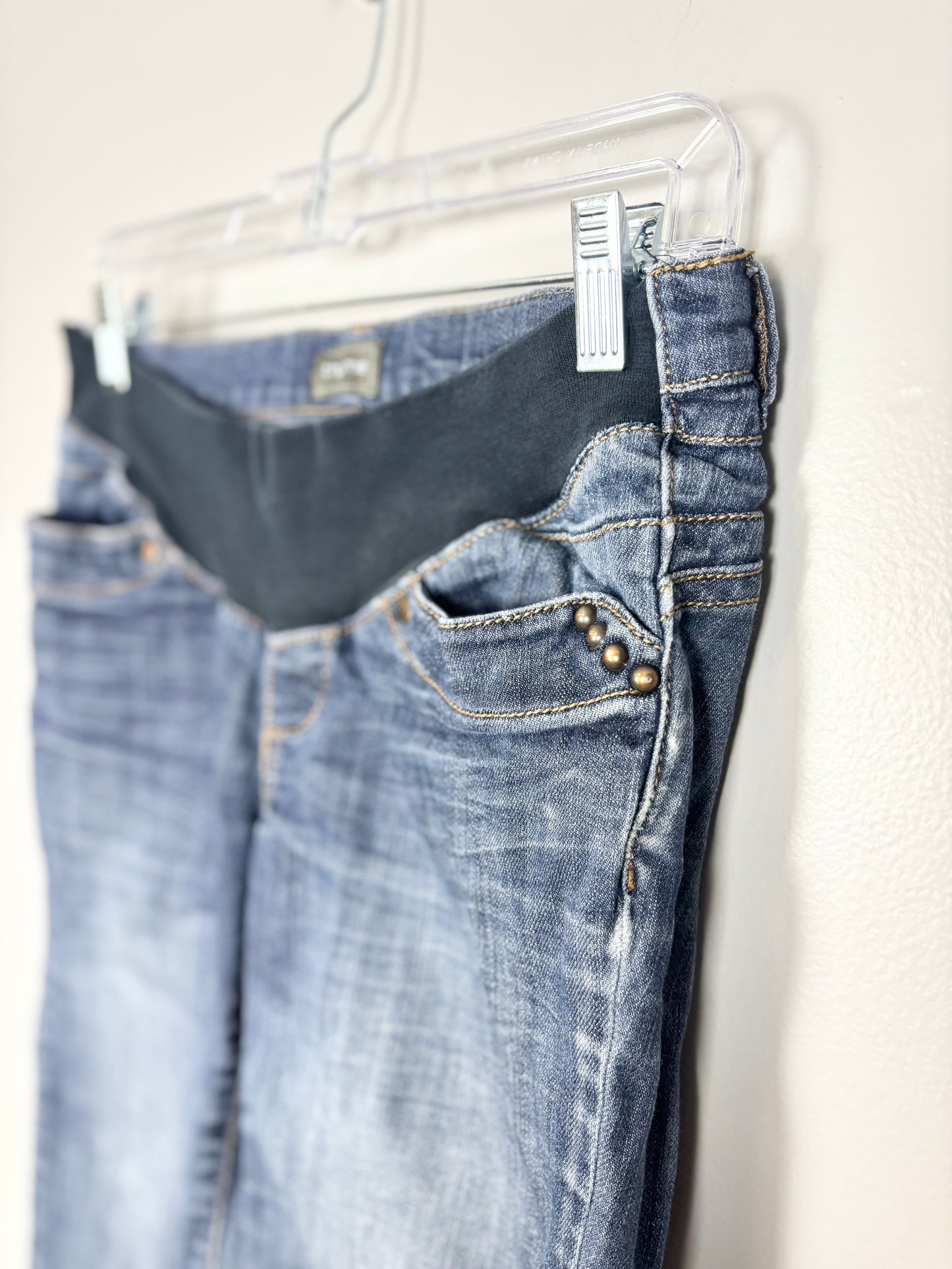 XS - Thyme Low-Panel Denim Capri