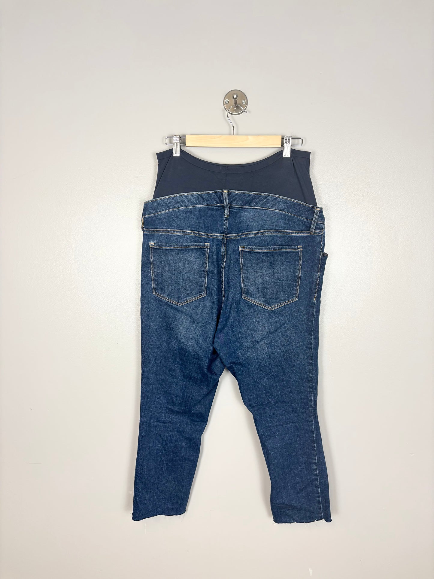 XL/16 - Old Navy Rockstar Distressed Super Skinny Full Panel Jeans
