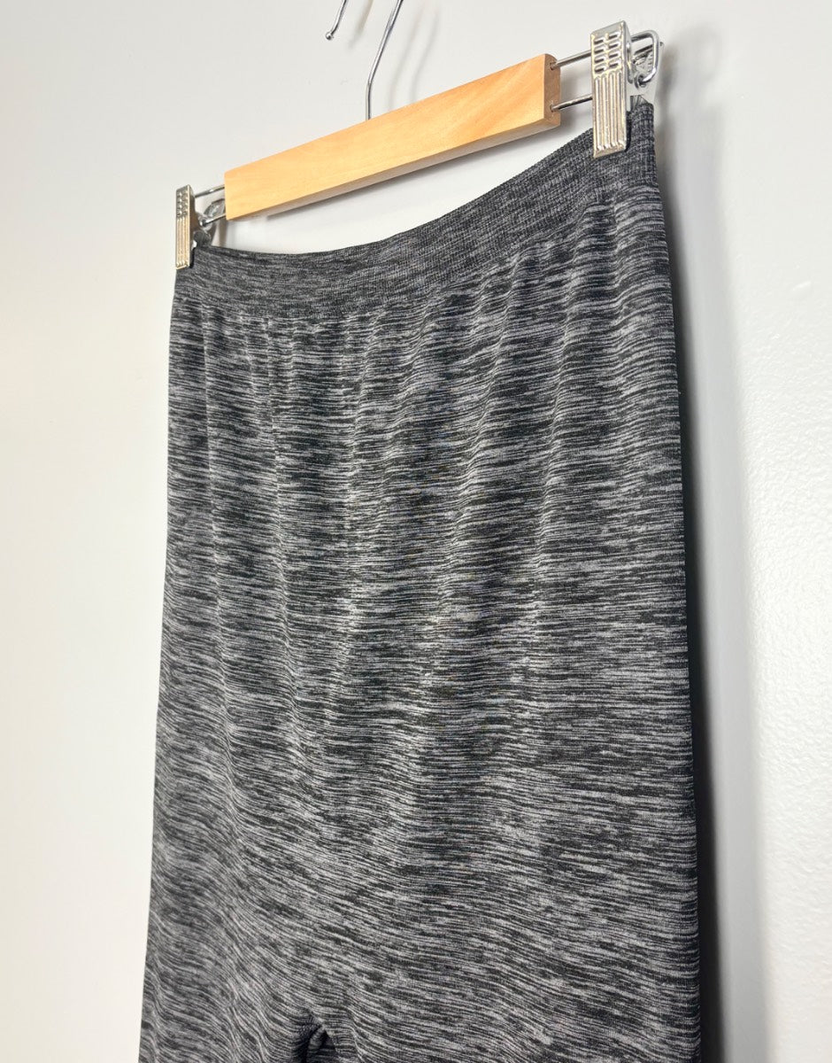 S/M - H & M Dark Heathered Grey Seamless Leggings