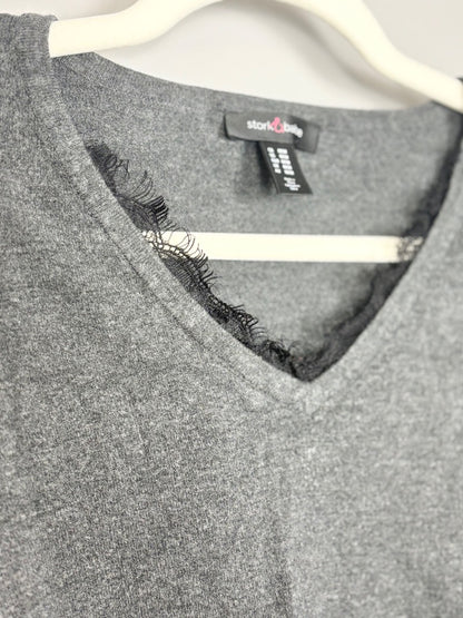 M - Stork & Babe Grey V-neck Sweater