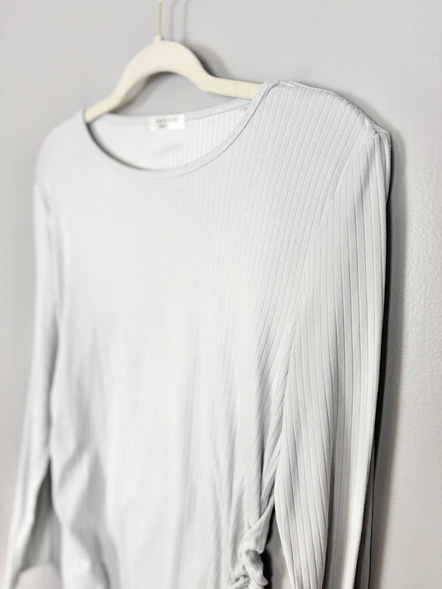 L - Ekoauer Heather Grey Ruched Side Long Sleeve Top