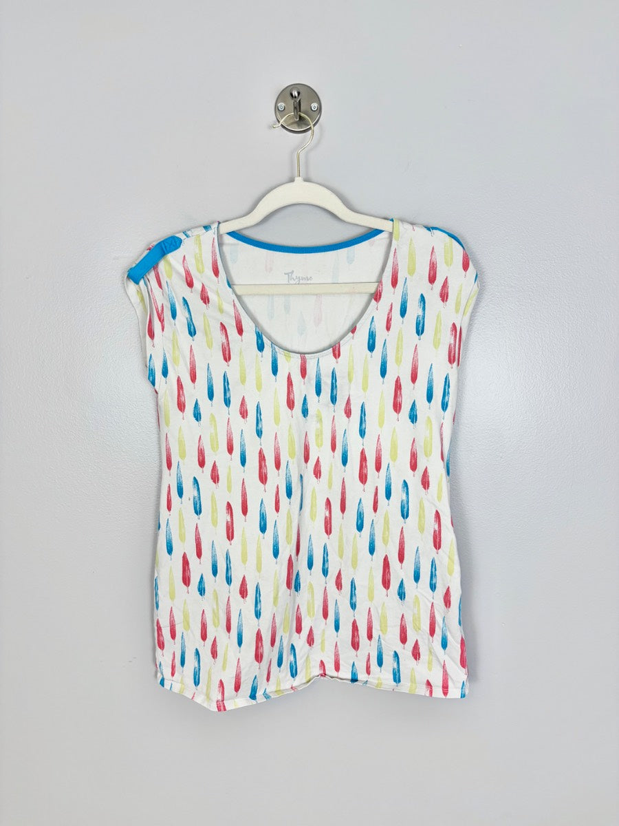 S - Thyme Ivory Feather Print Short Sleeve Shirt