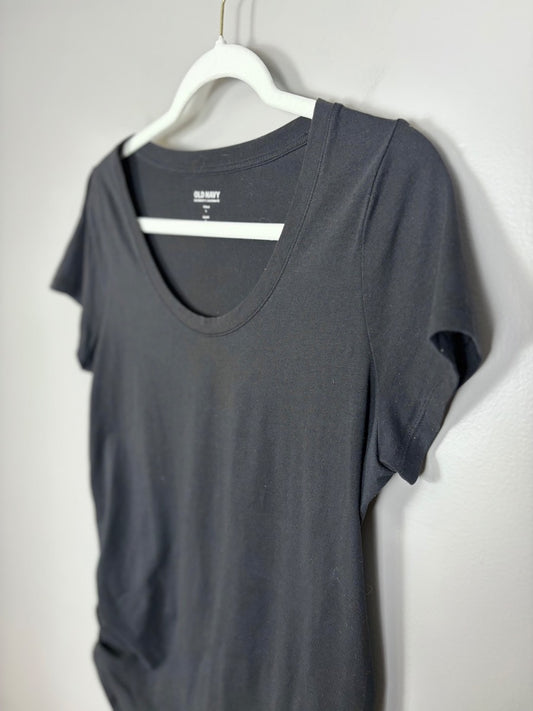 L - Old Navy Black V-neck Tee