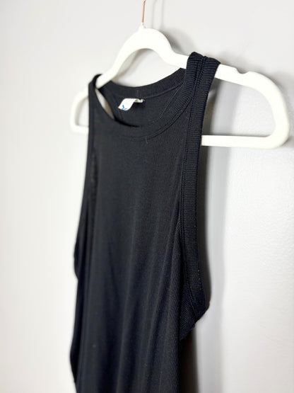 L - Old Navy Charcoal Sleeveless Ribbed Tank