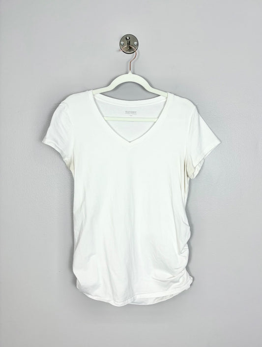 L - Old Navy White V-neck Tee