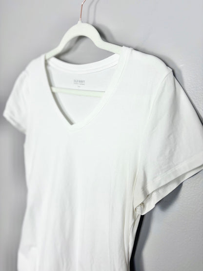 L - Old Navy White V-neck Tee