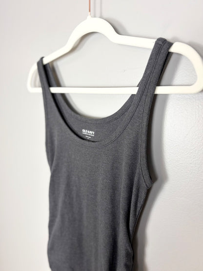 M - Old Navy Grey Ribbed Tank Top