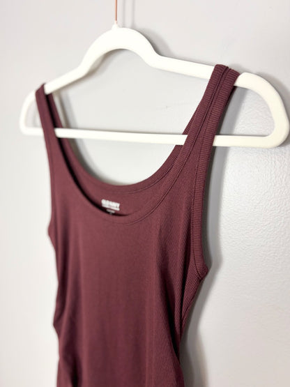 M - Old Navy Wine Ribbed Tank Top