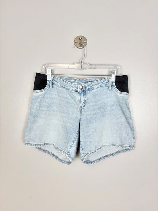 M - Ingrid & Isabel Light Wash Denim Shorts