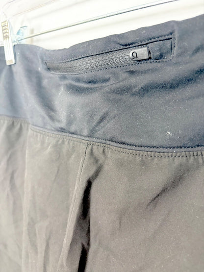 S - Gap Fit Black Running Shorts