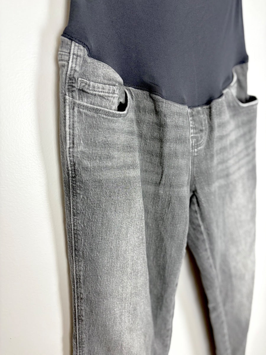 M - Old Navy Grey Straight Jeans