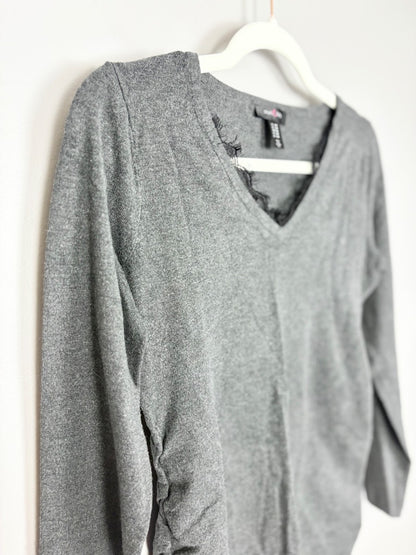 M - Stork & Babe Grey V-neck Sweater