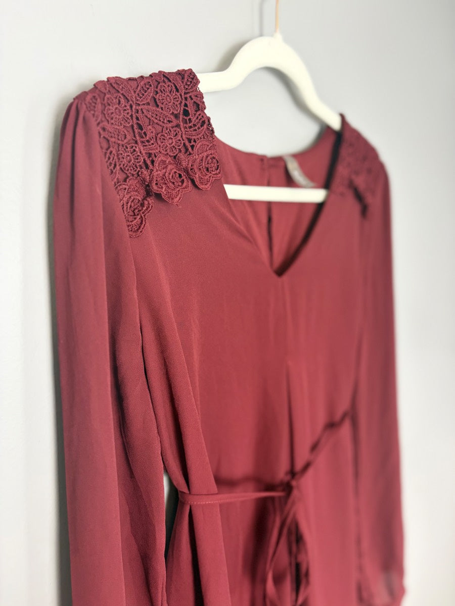 M - Thyme Deep Wine Lace Detail Dress
