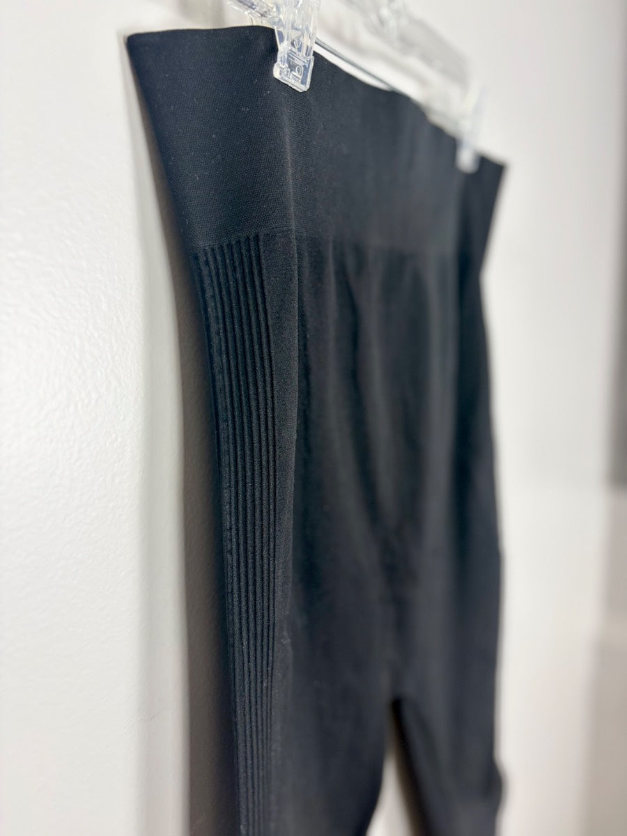 M - Seamless Black Leggings