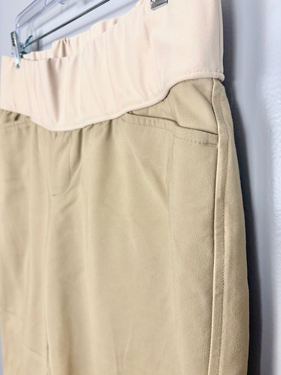 M/8 - Gap Khaki Crop Pants