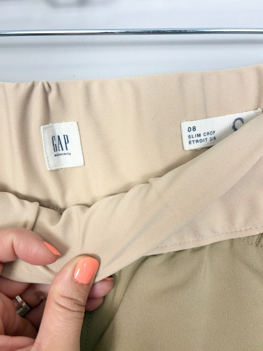 M/8 - Gap Khaki Crop Pants
