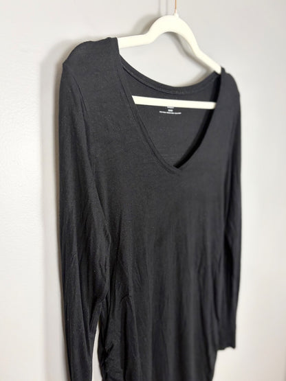 M - Motherhood Black Long Sleeve Top
